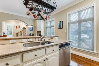 4007 Bowser Avenue #D, Dallas, TX 75219 - Photo 9