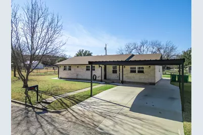 911 S Avenue M Avenue, Clifton, TX 76634 - Photo 1