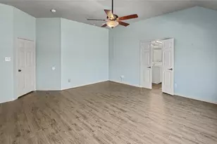 8530 Vista Grande Dr, Dallas, TX 75249 - Photo 27