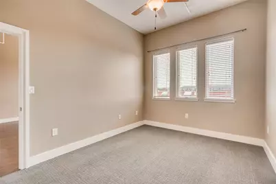 928 Travis Avenue #401, Fort Worth, TX 76104 - Photo 7