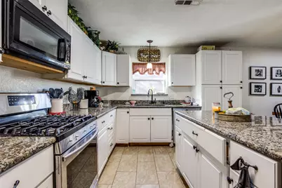 10523 Castlerock Drive, Dallas, TX 75217 - Photo 9