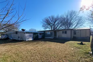 1909 Lariat Ln, Burleson, TX 76028 - Photo 19