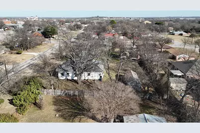 213 W Eldred Street, Burleson, TX 76028 - Photo 19