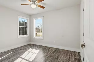 701 Audra Ln, Denton, TX 76209 - Photo 13