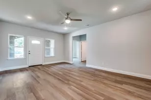 1356 S Denley Dr, Dallas, TX 75216 - Photo 3