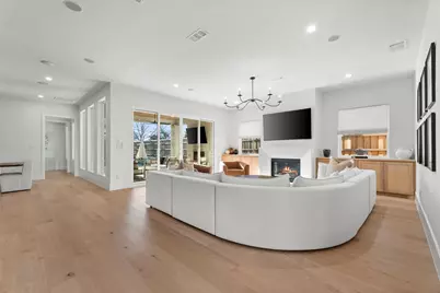 9000 Forest Hills Boulevard, Dallas, TX 75218 - Photo 5