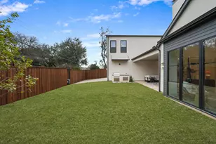 6814 Dalhart Ln, Dallas, TX 75214 - Photo 39