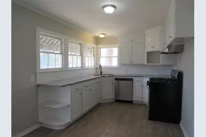 3807 Beverly Drive, Beverly Hills, TX 76711 - Photo 3