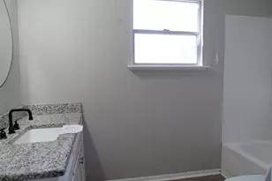 3807 Beverly Dr, Beverly Hills, TX 76711 - Photo 9