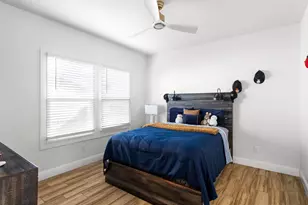 1304 E Mulkey St, Fort Worth, TX 76104 - Photo 13