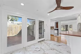 2129 Elmwood Blvd, Dallas, TX 75224 - Photo 11