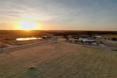 3207 Harris Street, Gainesville, TX 76240 - Photo 7