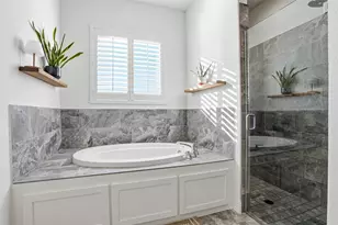 323 Sunset Ln, Fort Worth, TX 76114 - Photo 15