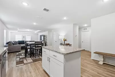 10101 Newtown Drive, Fort Worth, TX 76036 - Photo 7