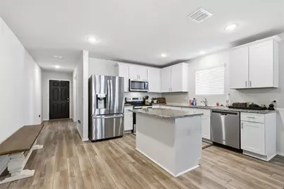 10101 Newtown Drive, Fort Worth, TX 76036 - Photo 5