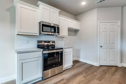 5814 Carlton Garrett Street, Dallas, TX 75215 - Photo 5