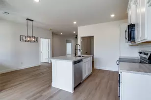 5814 Carlton Garrett St, Dallas, TX 75215 - Photo 1