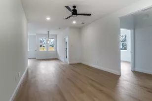 5814 Carlton Garrett St, Dallas, TX 75215 - Photo 5