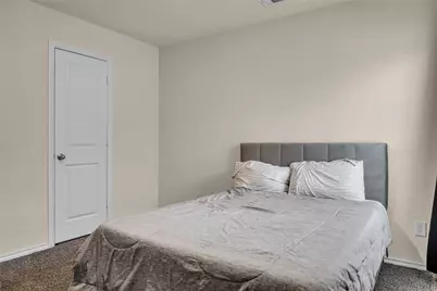 1924 Willow Creek Road, Lancaster, TX 75146 - Photo 19