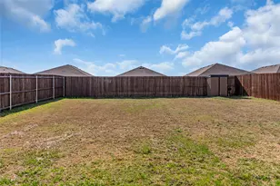 1924 Willow Crk Rd, Lancaster, TX 75146 - Photo 27