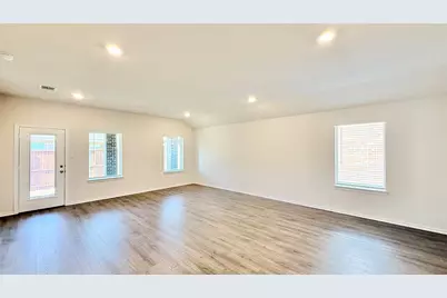 3920 Limestone Bluff Drive, Celina, TX 75009 - Photo 7