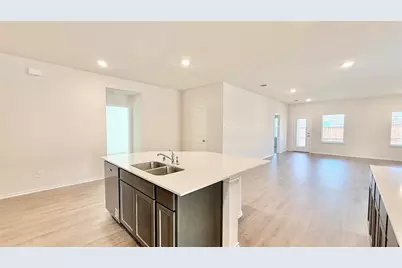 3920 Limestone Bluff Drive, Celina, TX 75009 - Photo 5