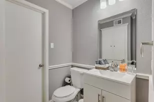 11259 Drummond Dr, Dallas, TX 75228 - Photo 17