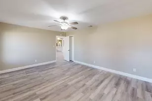 3625 Henry St, Greenville, TX 75401 - Photo 13