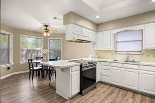 502 Shady Grove Dr, Granbury, TX 76049 - Photo 15