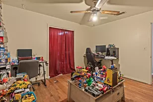 1210 E 4th St, Mt Pleasant, TX 75455 - Photo 15