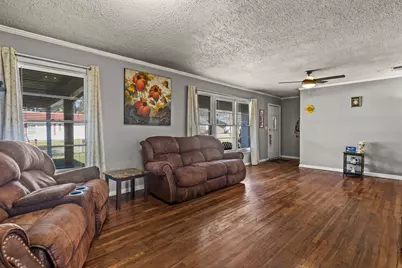1210 E 4th Street, Mt Pleasant, TX 75455 - Photo 5