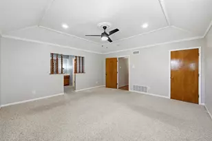 1421 Glenbrook Dr, Irving, TX 75061 - Photo 9