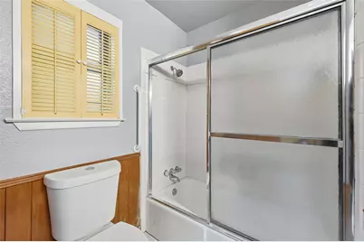 1421 Glenbrook Drive, Irving, TX 75061 - Photo 17