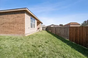 125 Dodge City Ct, Newark, TX 76071 - Photo 23