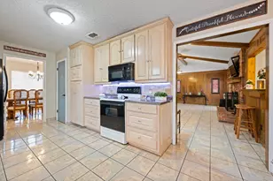 108 N Cliffside Dr N, Burleson, TX 76028 - Photo 17