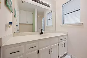 108 N Cliffside Dr N, Burleson, TX 76028 - Photo 29