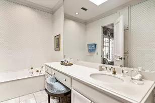 17 Stonecourt Cir, Dallas, TX 75225 - Photo 23