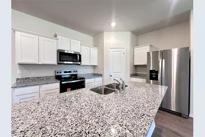 728 Pineywood Trail, Princeton, TX 75407 - Photo 7