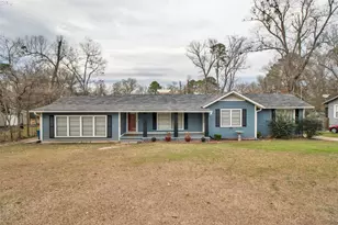 1215 Andrews St, Kilgore, TX 75662 - Photo 1