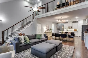 208 Lemley Dr, Fort Worth, TX 76131 - Photo 5