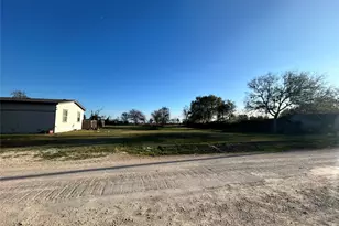 230 Hungry Hill, Bruceville Eddy, TX 76524 - Photo 3