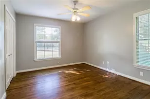 9611 Lakemont Dr, Dallas, TX 75220 - Photo 11