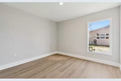 1521 Lattimore Street, Denton, TX 76209 - Photo 29