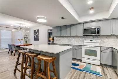 1225 Sleepy Hollow Court, Grapevine, TX 76051 - Photo 13