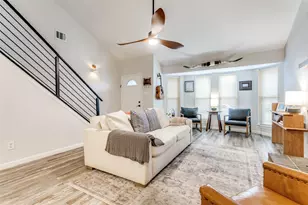 1225 Sleepy Hollow Ct, Grapevine, TX 76051 - Photo 3