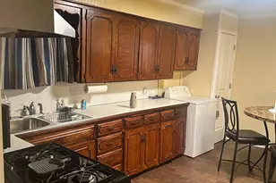 631 W Walker St, Denison, TX 75020 - Photo 19