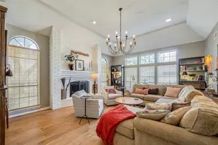 5105 Chad Dr, Arlington, TX 76017 - Photo 5