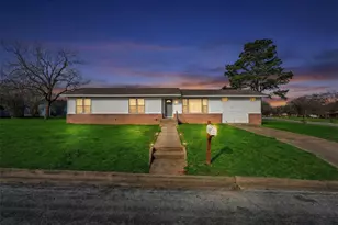 100 Rosedale Ave, Keene, TX 76059 - Photo 1