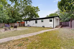 10834 Cassandra Way, Dallas, TX 75228 - Photo 19