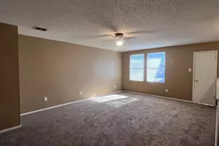 512 Magdalen Ave, Fort Worth, TX 76036 - Photo 9